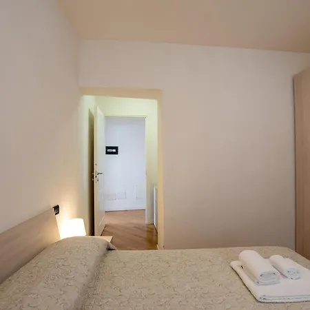 In - Apartamento *